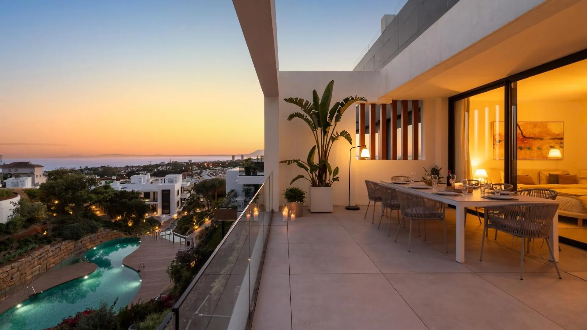 Apartman Marbella Dunes Penthouse - Brand New, Splendid Rooftop, Pool & Sea View