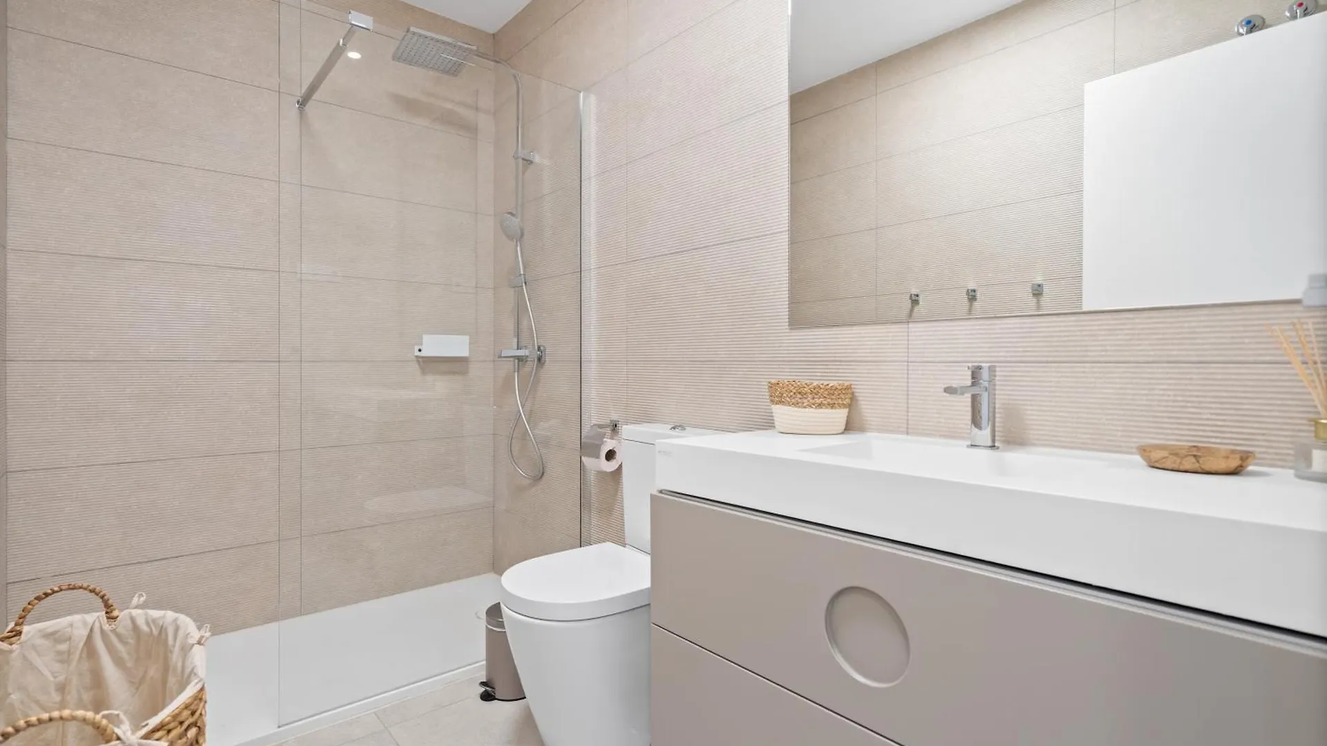 Apartman Marbella Dunes Penthouse - Brand New, Splendid Rooftop, Pool & Sea View Spanyolország