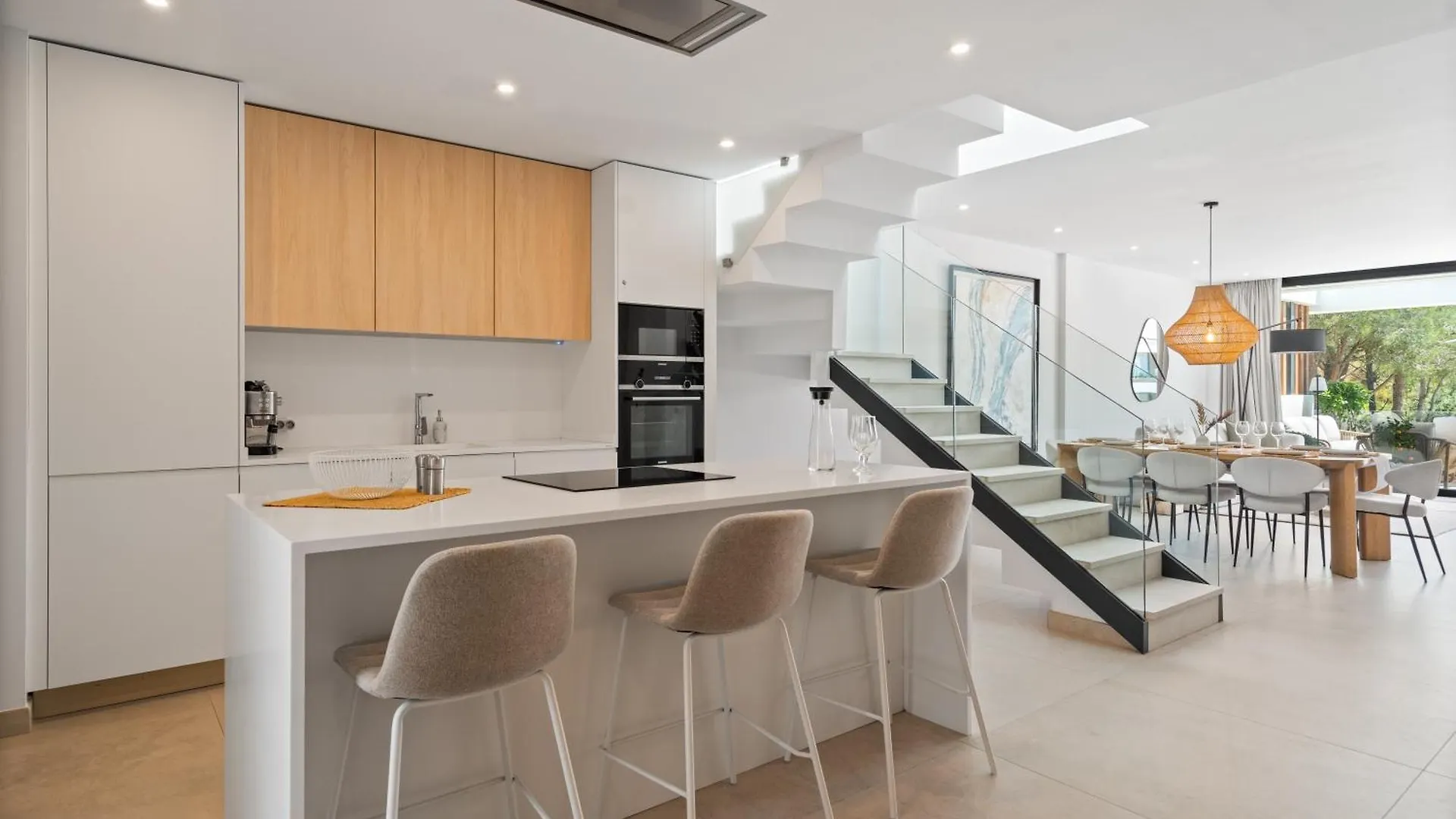 Marbella Dunes Penthouse - Brand New, Splendid Rooftop, Pool & Sea View Spanyolország